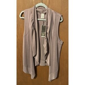 NWT Calia Carrie Underwood Journey and Wash Vest Purple Sz XL New w/ Tags GT31